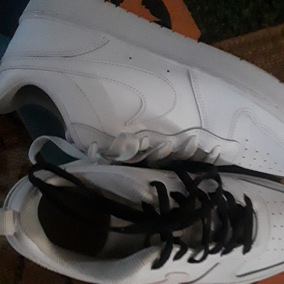 I am selling white nikes air forces - Picture 2 of 5
